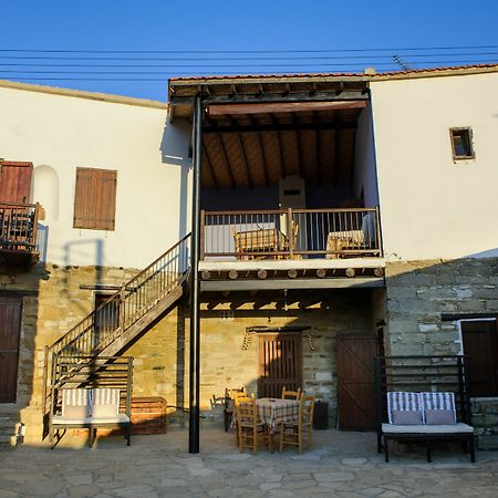 Teacher'S House Maroni المظهر الخارجي الصورة