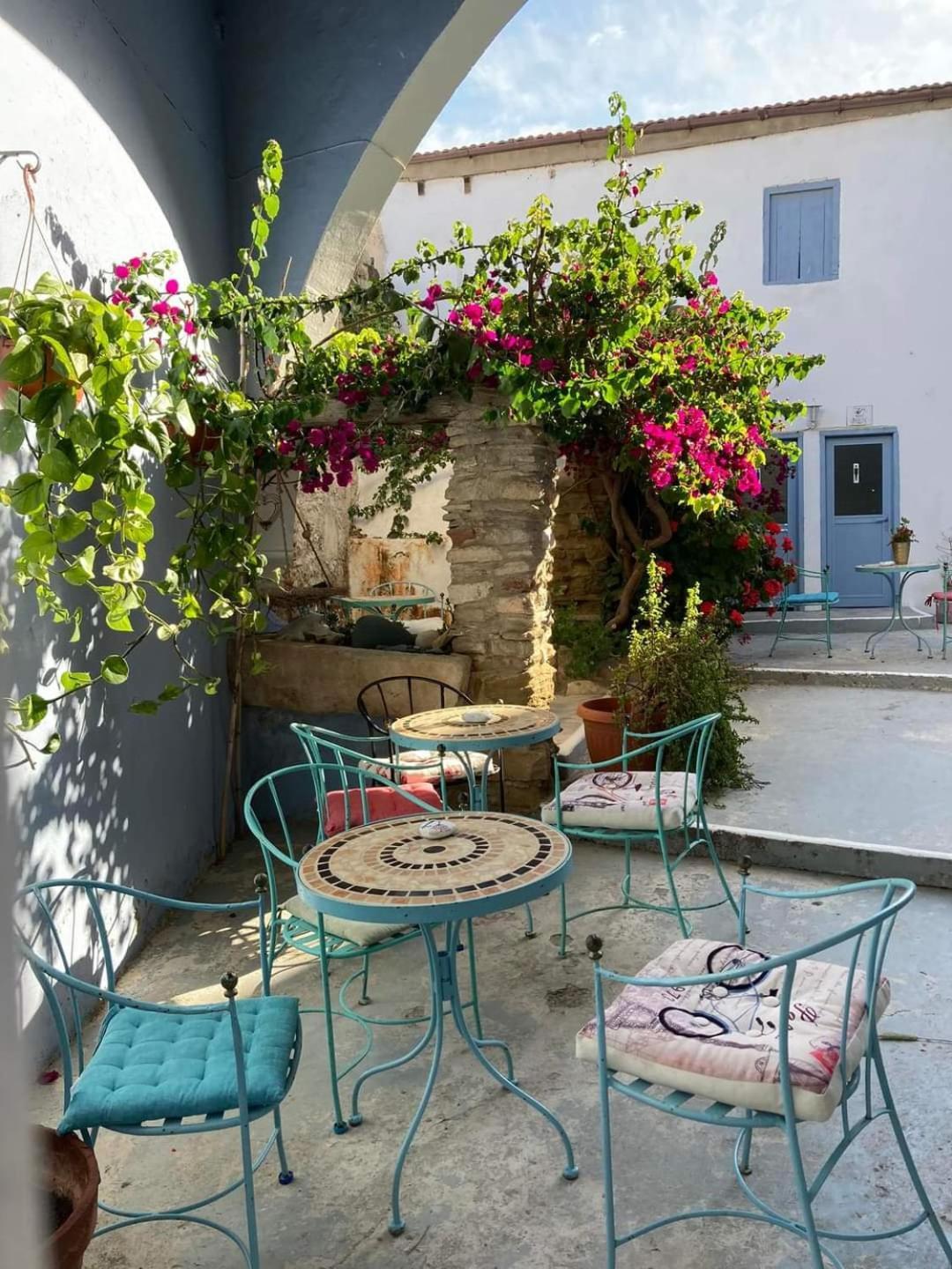 Teacher'S House Maroni المظهر الخارجي الصورة