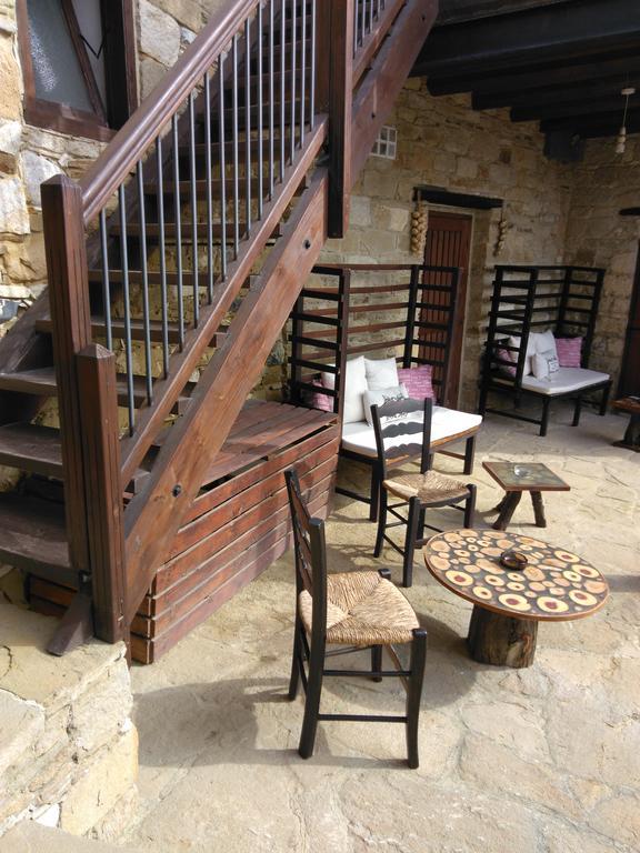 Teacher'S House Maroni المظهر الخارجي الصورة
