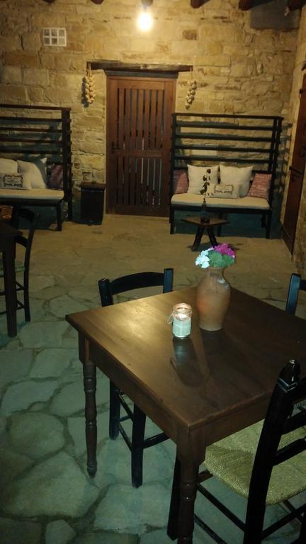 Teacher'S House Maroni المظهر الخارجي الصورة